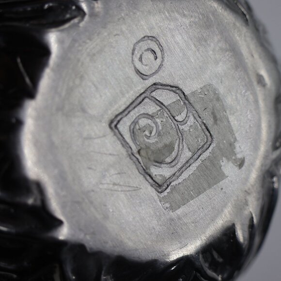 Gorgeous Metal Lettuce Bowl - Might Be New! - Picture 7 of 7